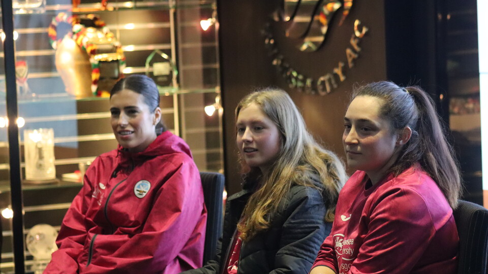 Swans Ladies girls festival