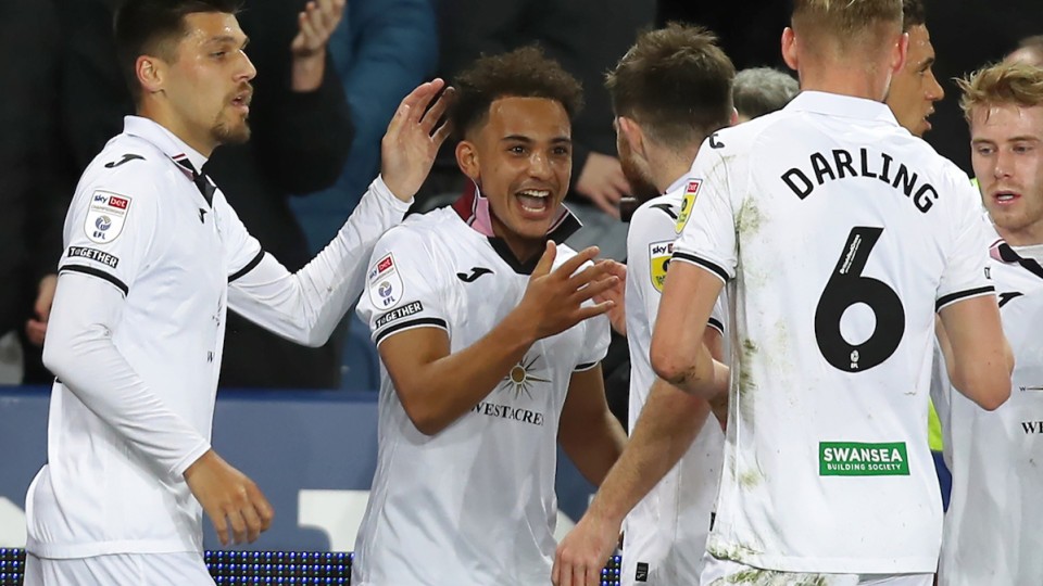 Matty Sorinola Blackpool cele