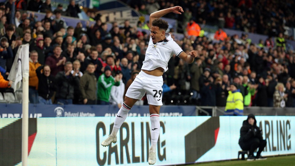 Matty Sorinola Blackpool cele