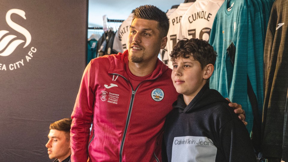 Joel Piroe and a fan