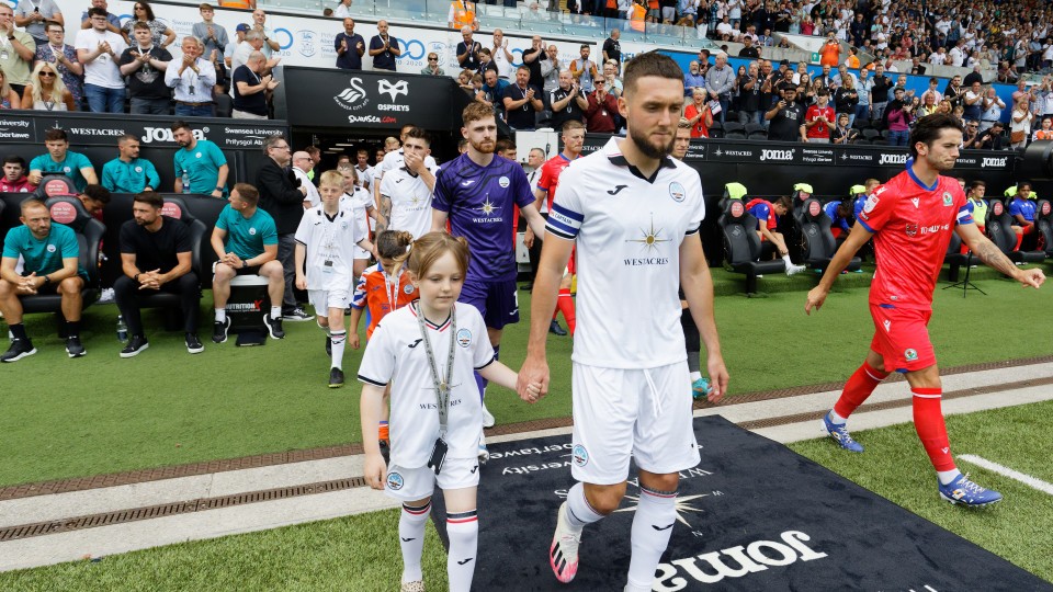 Matt Grimes walk out of the tunnel