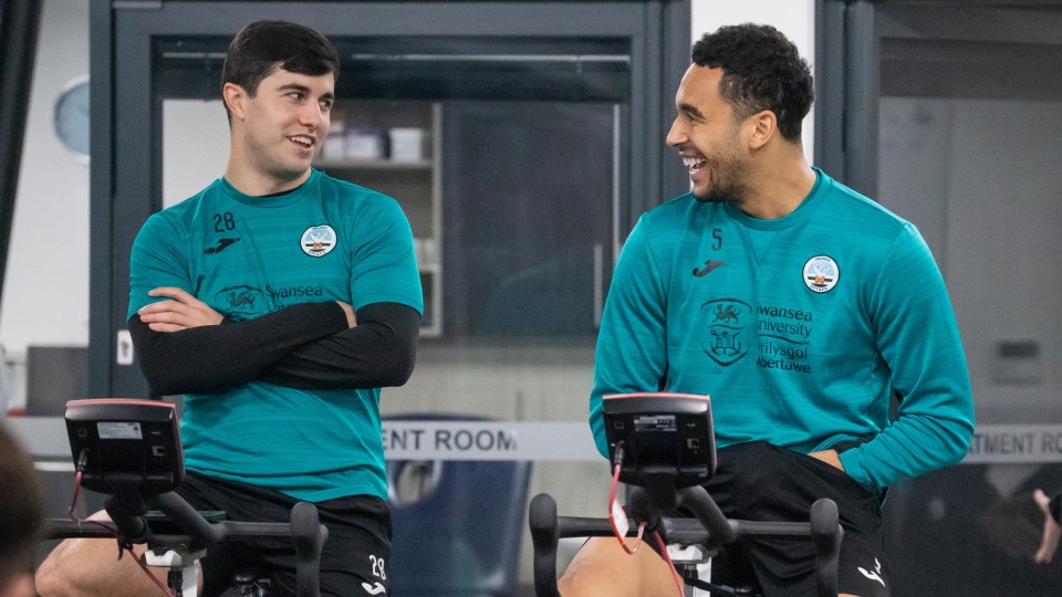 Liam Walsh and Ben Cabango on bikes