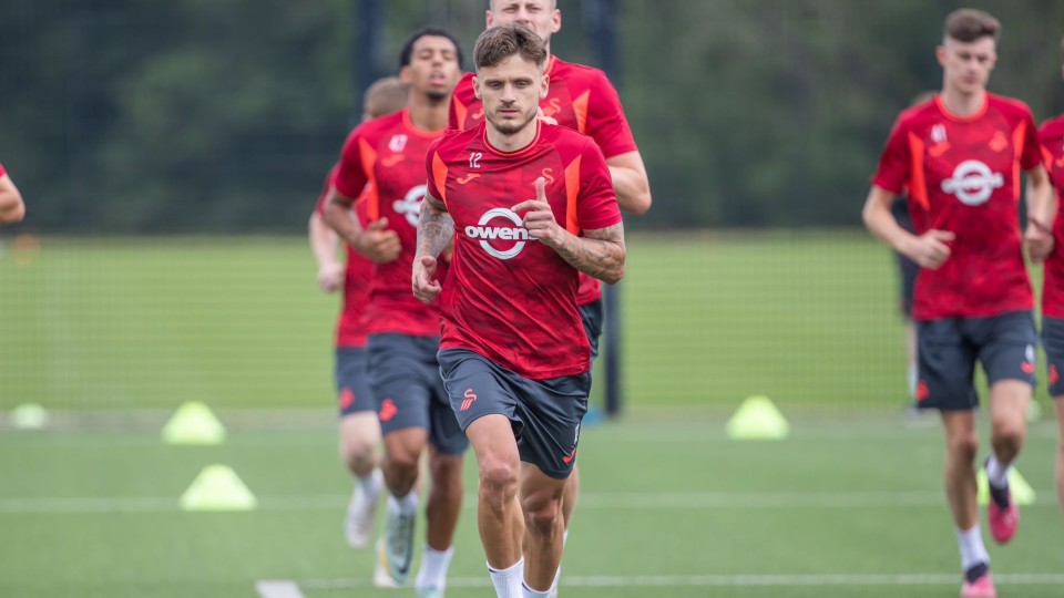Jamie Paterson running at Fairwood