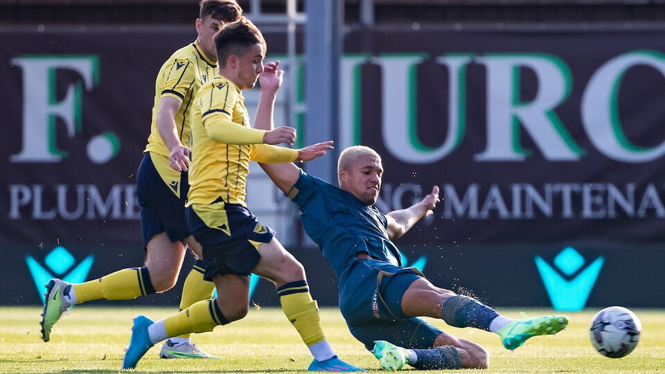 Nathan Wood sliding tackle against Oxford United