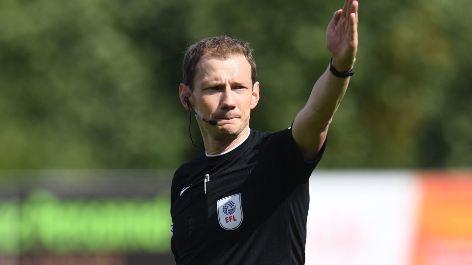 Peter Wright - referee