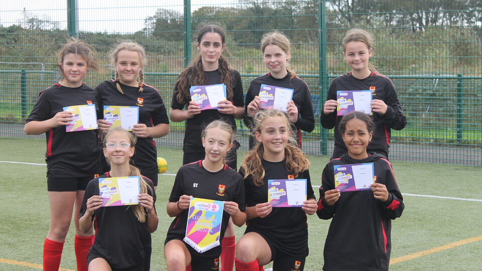 Utilita Girls Cup Winners