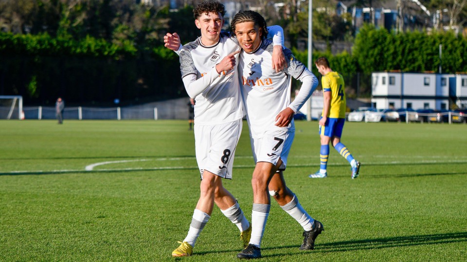 Charlie Veevers Cele