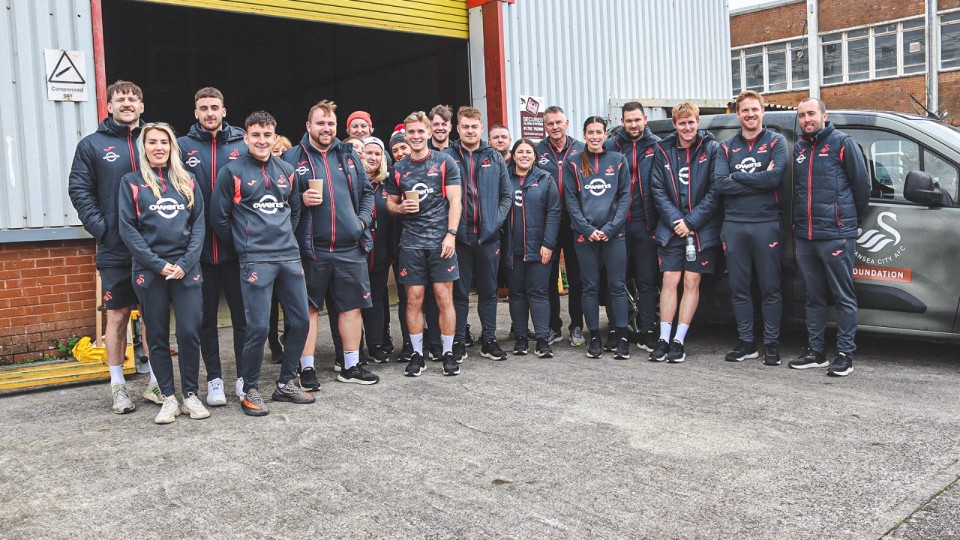 Swans Foundation at Everyone Deserves a Christmas