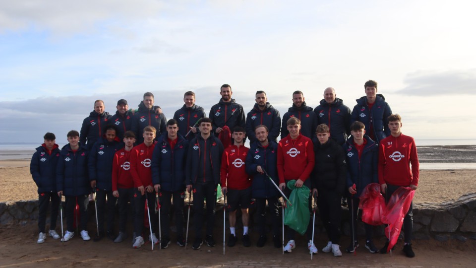 Swansea City Under-18s litter pick