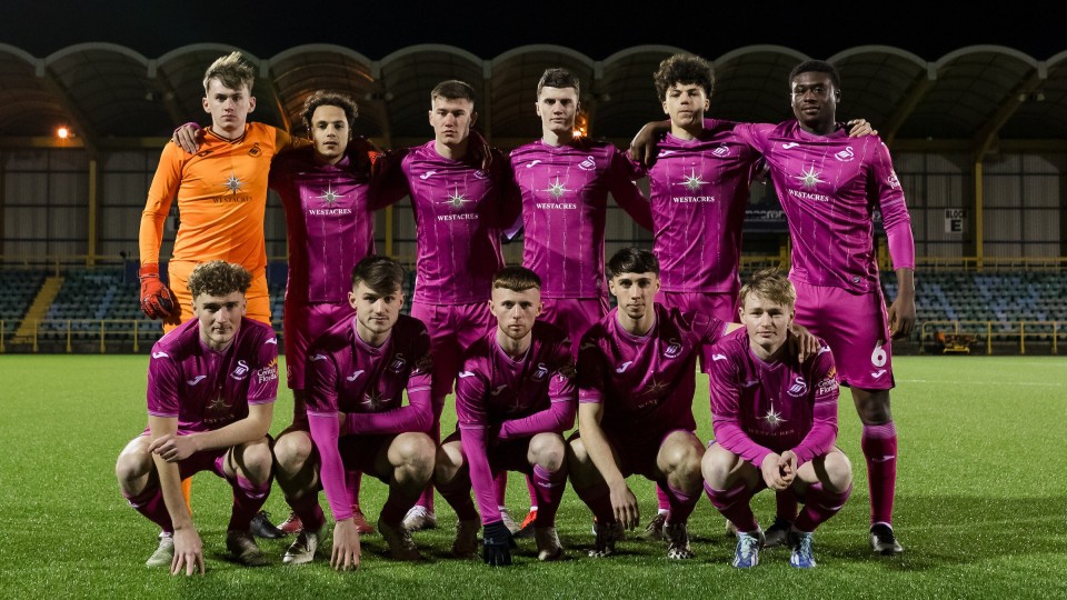Team photo of Swans U21s ahead of the Nathaniel MG Cup final