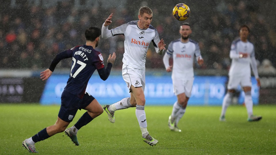Jay Fulton v West Brom