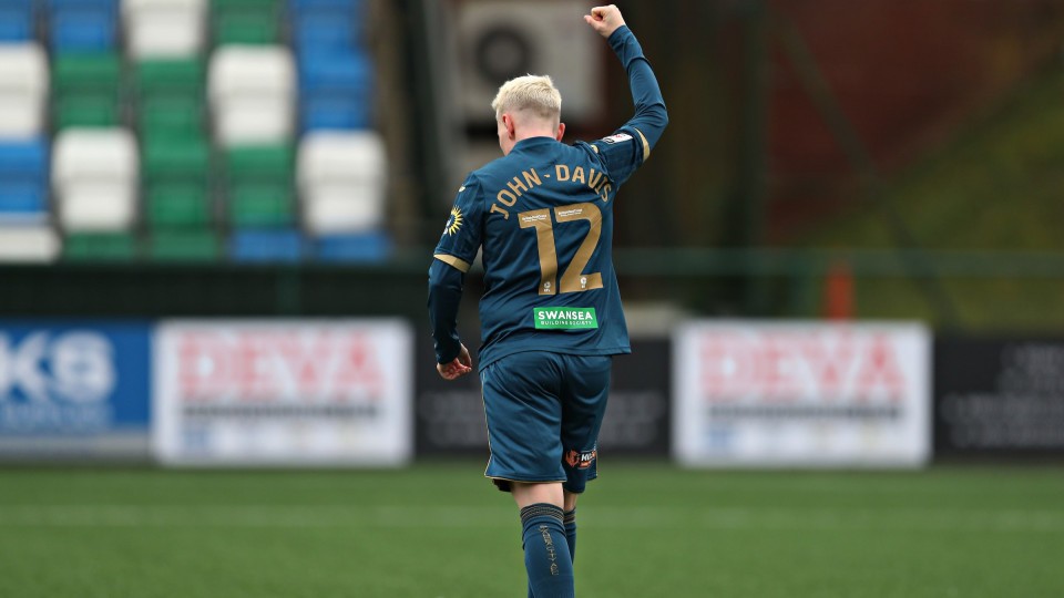 Stacey John-Davis vs TNS