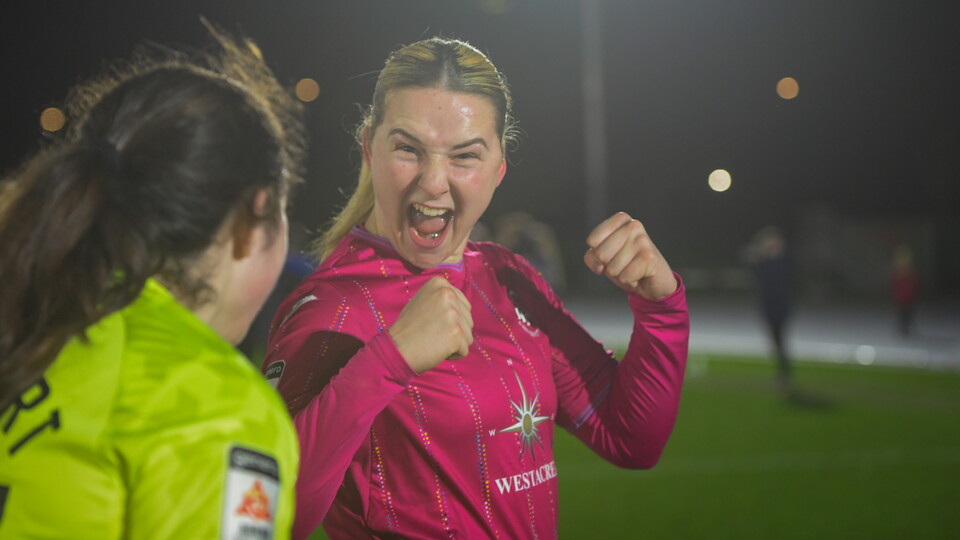 Chloe Chivers v Cardiff