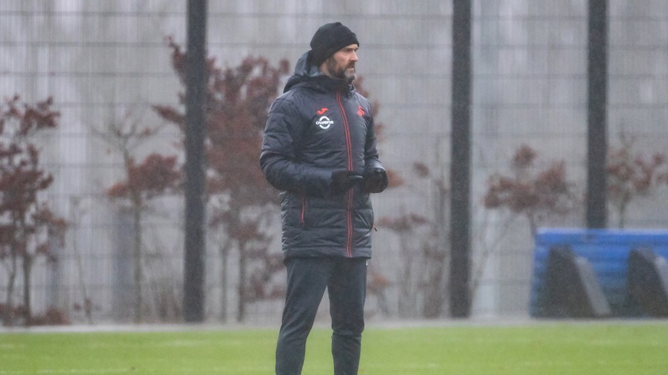 Luke Williams training