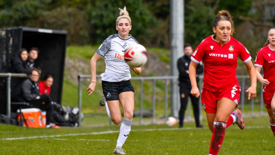 Emily Thomas v Wrexham
