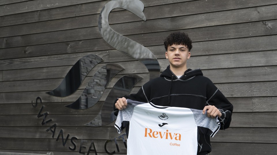 Filip Lissah - Contract