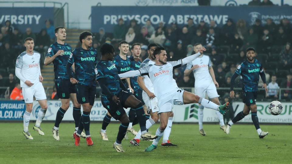 Liam Cullen Stoke goal