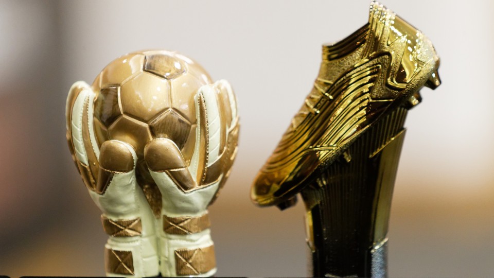 Academy awards trophies