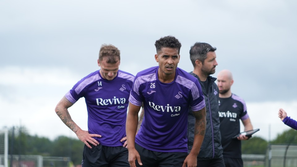 Kyle Naughton training