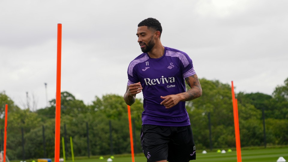 Josh Ginnelly pre-season