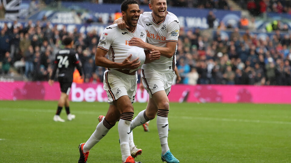 Ben Cabango cele Bristol City