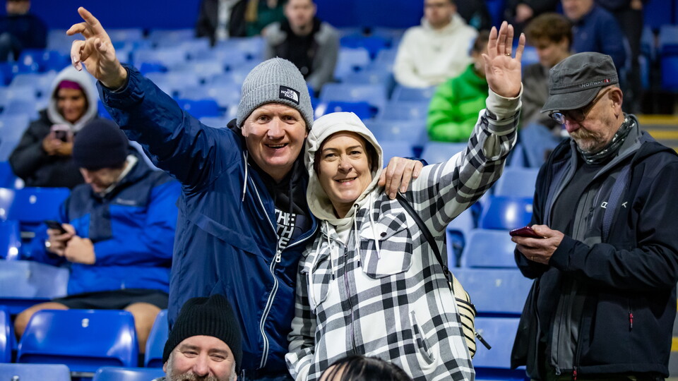 Fan Gallery | Sheff Wed v Swans