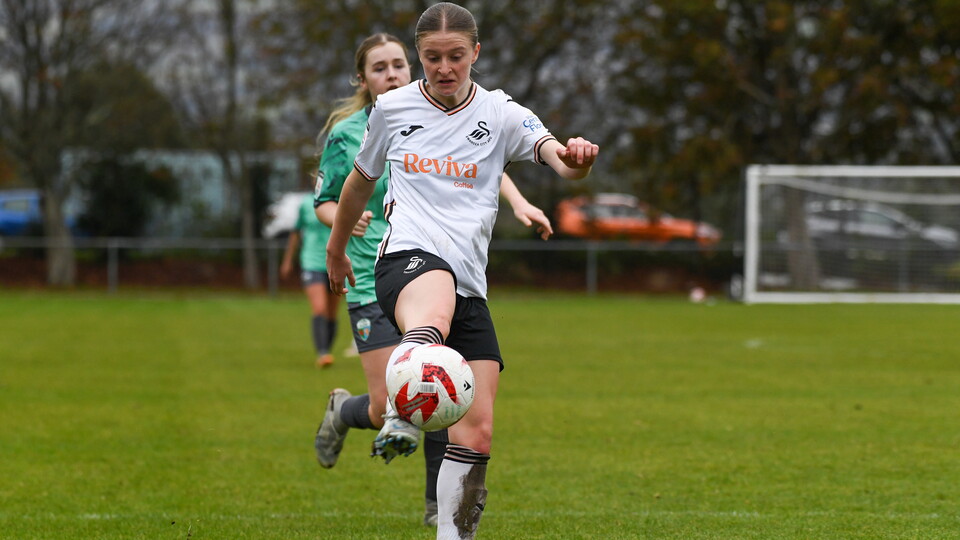 Aimee Deacon v TNS