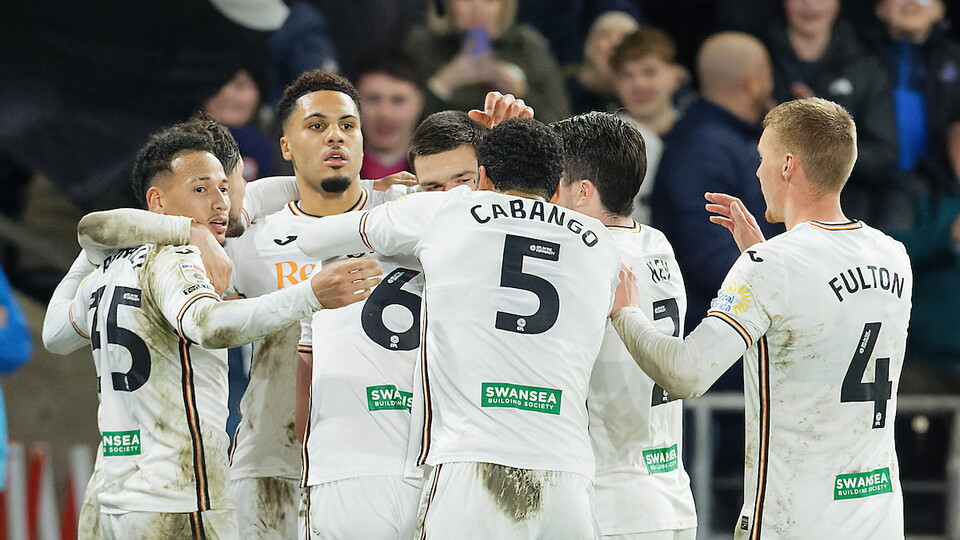 Myles Peart-Harris Luton celebration