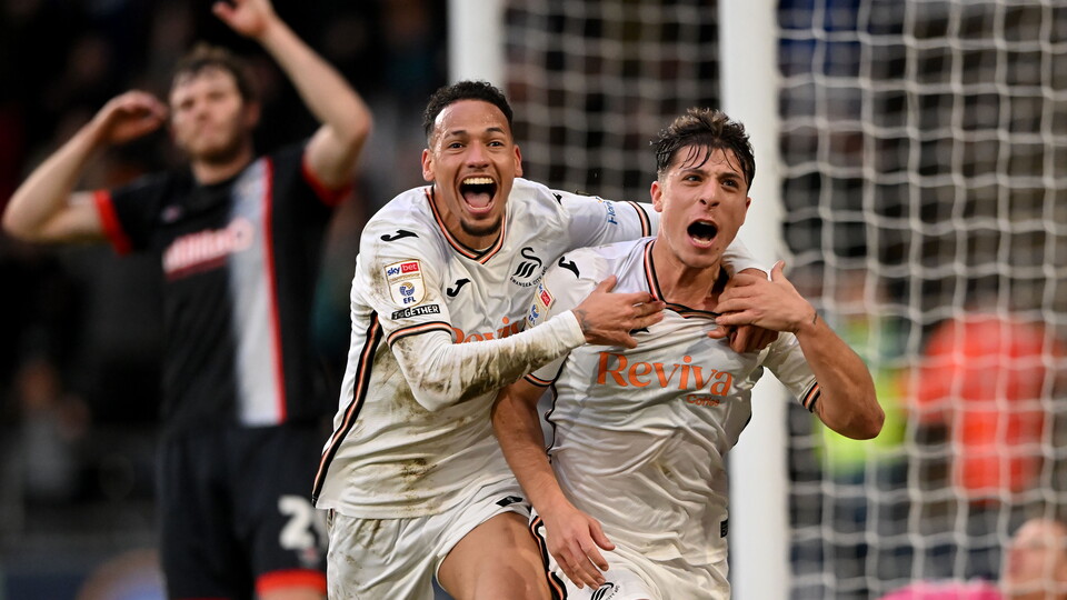 Goncalo Franco Luton celebration