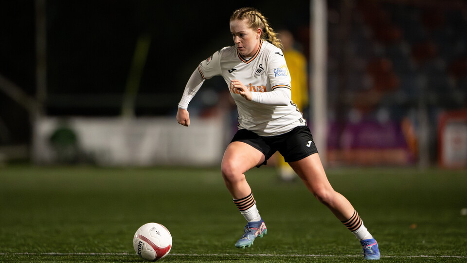 Maddy Murray v TNS Women