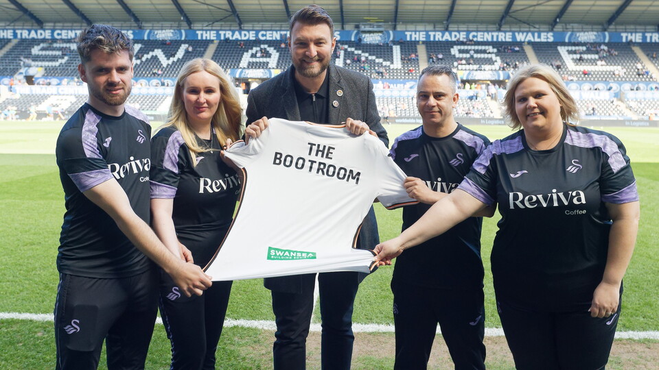 Tom Gorringe joins the Boot Room pitchside
