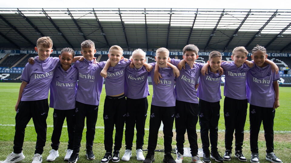 Gallery | Swans U9s signing day
