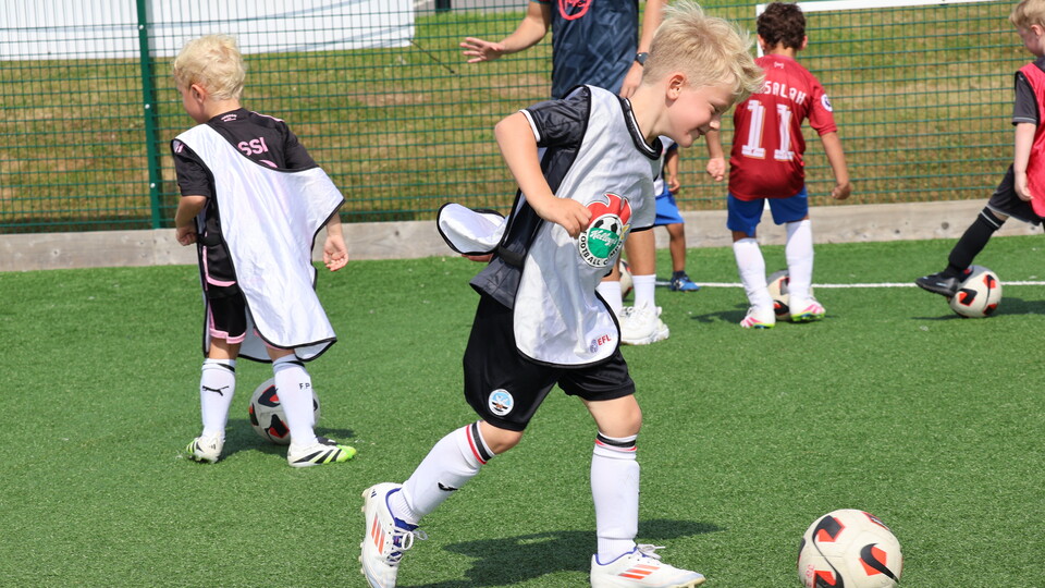 Kellogg's Football Camps