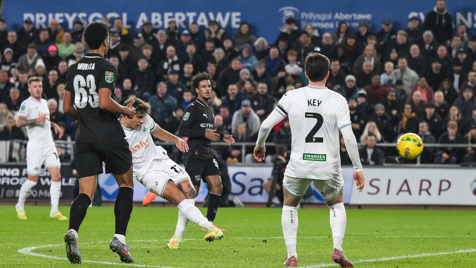 Goncalo Franco goal Manchester City