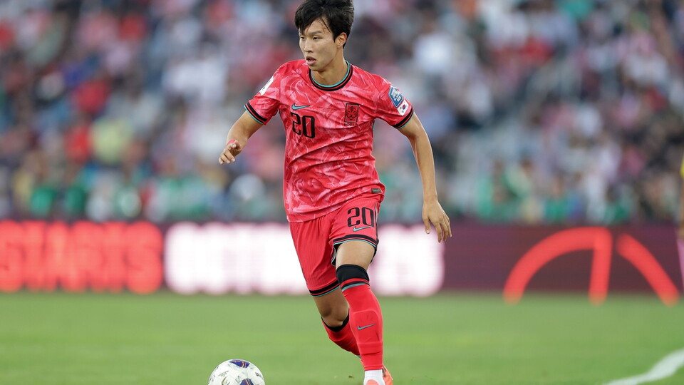 Jisung Eom South Korea