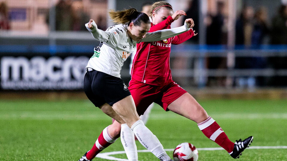 Chloe Chivers Wrexham 