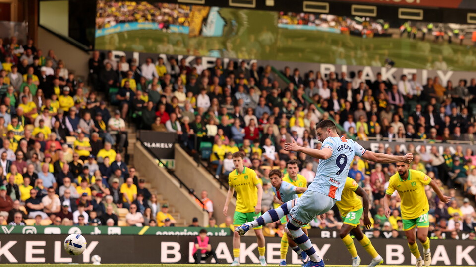 Zan Vipotnik Norwich penalty
