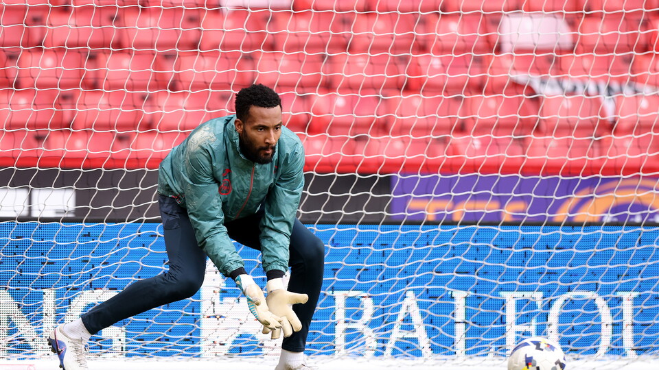 Lawrence Vigouroux Sheffield United warm-up