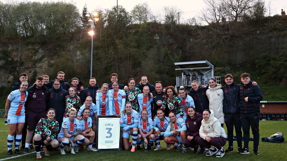 Lucy Finch squad photo 