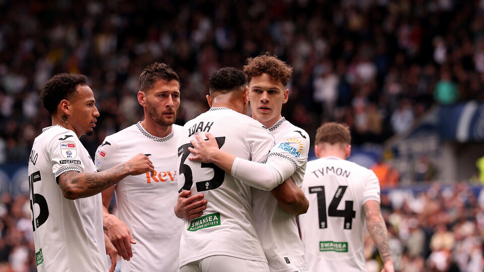 Adam Idah celebration