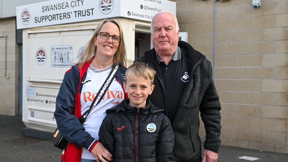 FAN GALLERY | CHARLTON