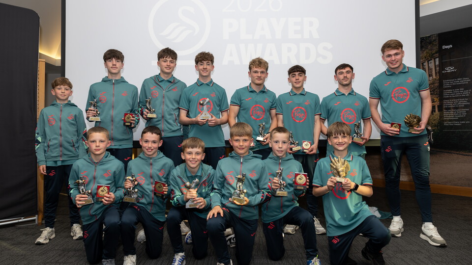 05_swansea_city_acadmey_awards_kt_358