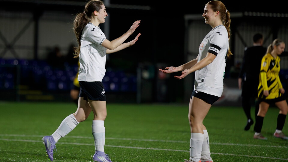 Lowri Jones & Susanna Cunningham 