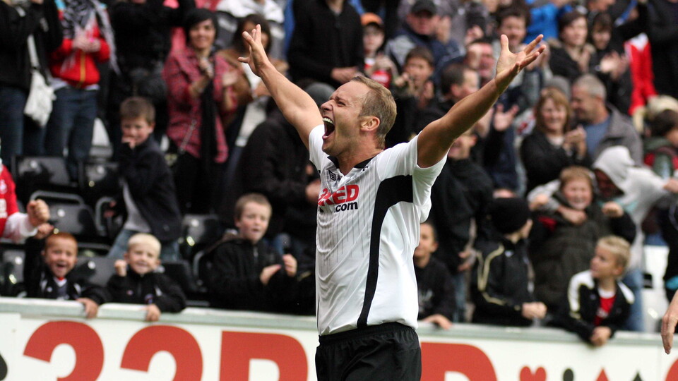 Lee Trundle celebration