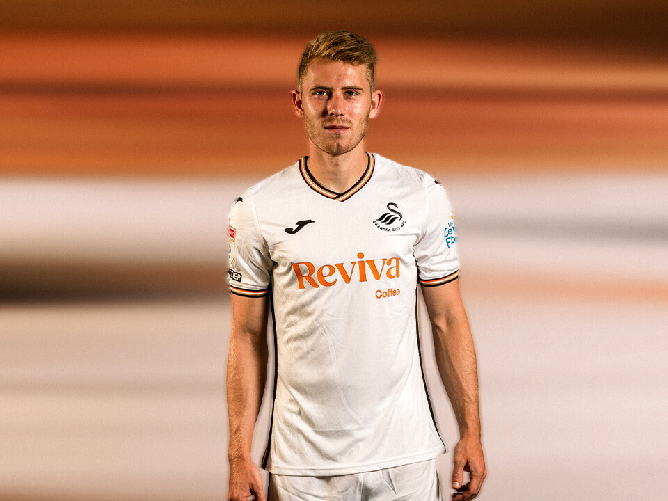 thumbnail-24-25-ollie-cooper-stoke-city-issue-7