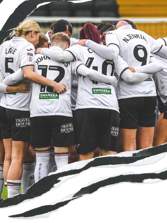 Swans Ladies huddle before the game