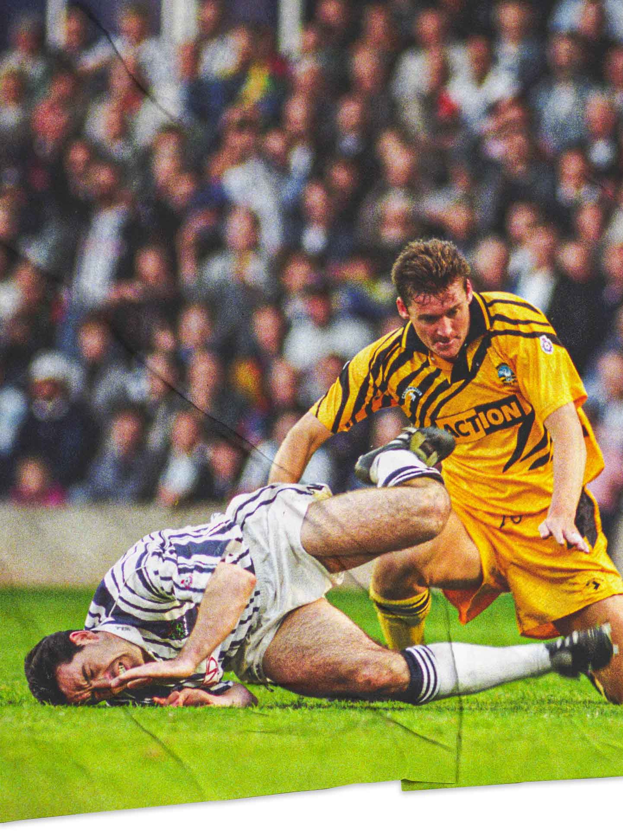 cult-heroes-norwich-bg