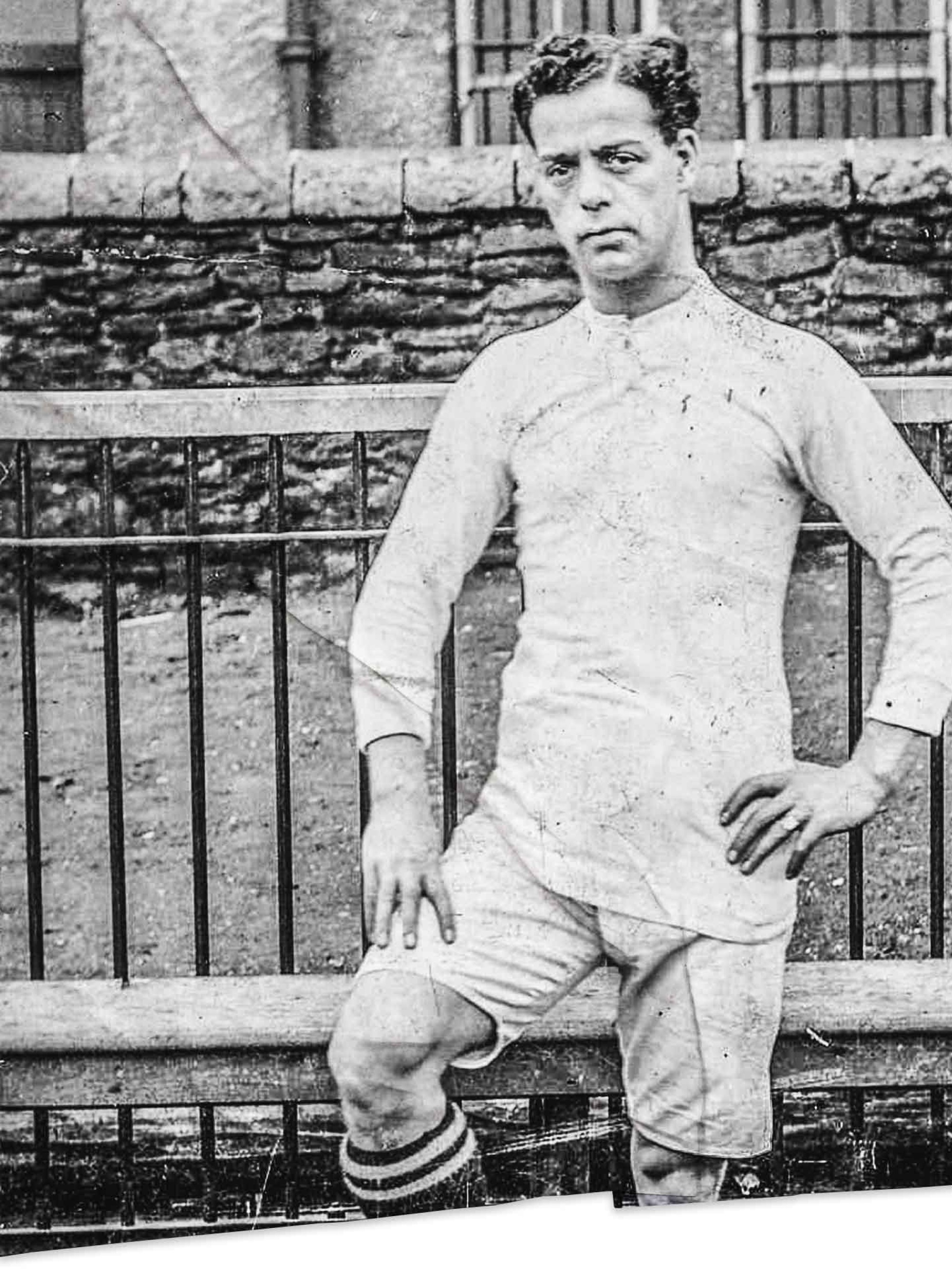 cult-heroes-watford-bg