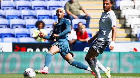 Reading friendly Azeem Abdulai