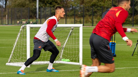 Jerry Yates training